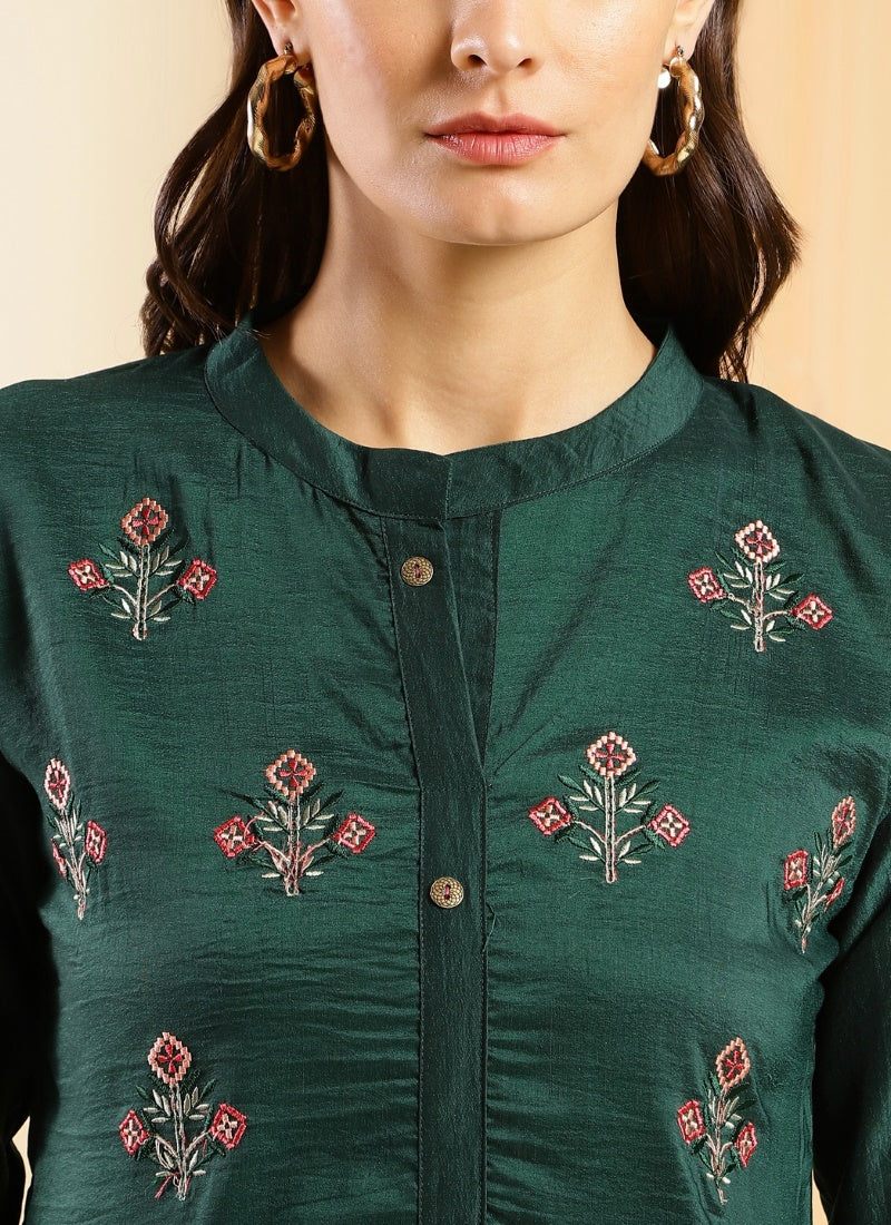 Green Cotton Embroidered Short Kurti-2