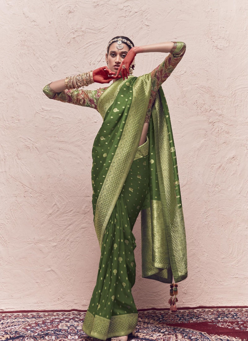 Green Pure Silk Saree With Embroidery Work