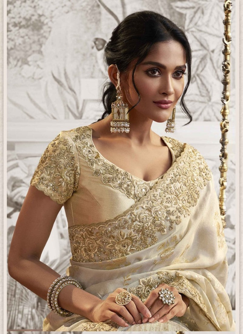 Off White Wedding Saree With Embroidery and Zari Work-2