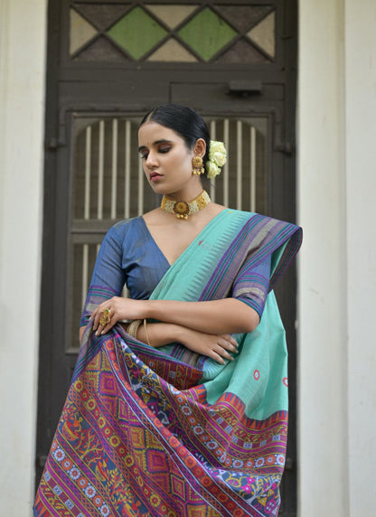 Sea Green Silk Handloom Saree With Handwoven Work