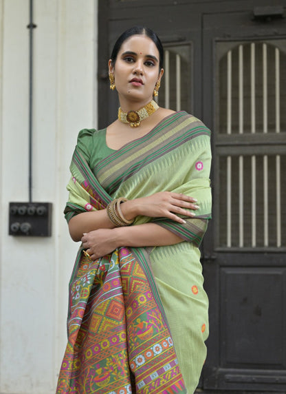 Pista Green Silk Handloom Saree With Handwoven Work