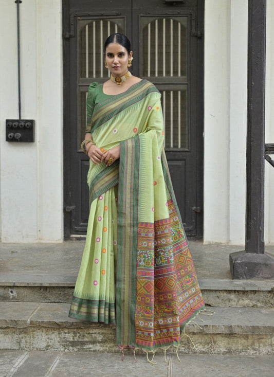 Pista Green Silk Handloom Saree With Handwoven Work