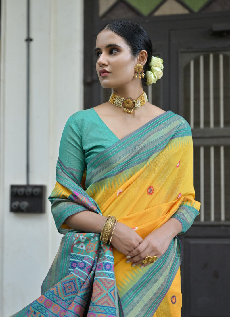 Yellow Silk Handloom Saree With Handwoven Work