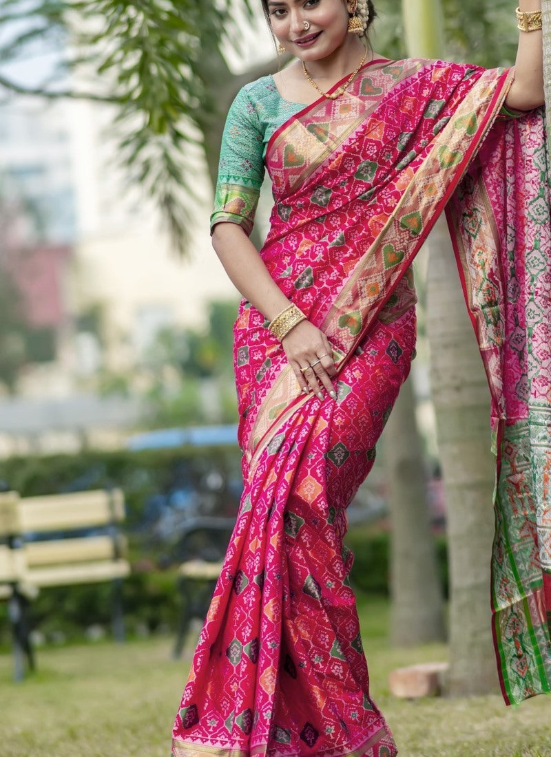 Magenta Banarasi Silk Saree With Resham Work