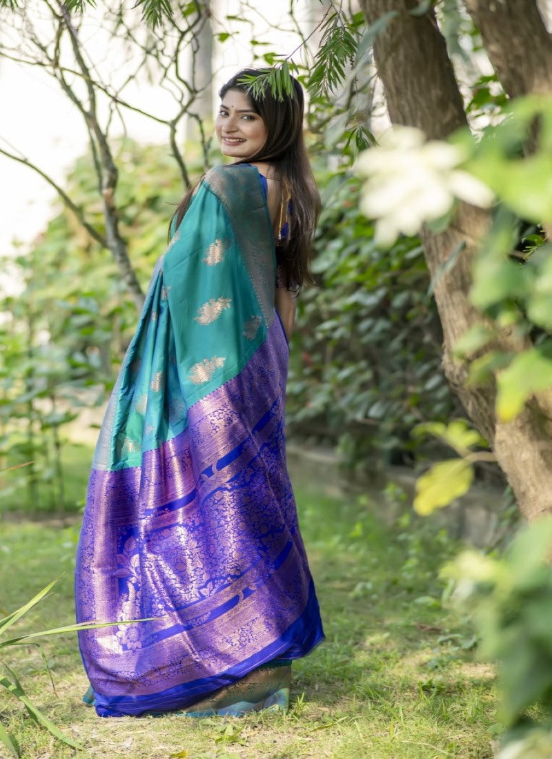 Green Banarasi Silk Saree With Resham Work