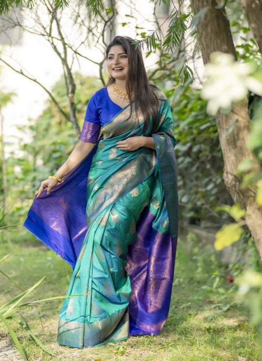 Green Banarasi Silk Saree With Resham Work