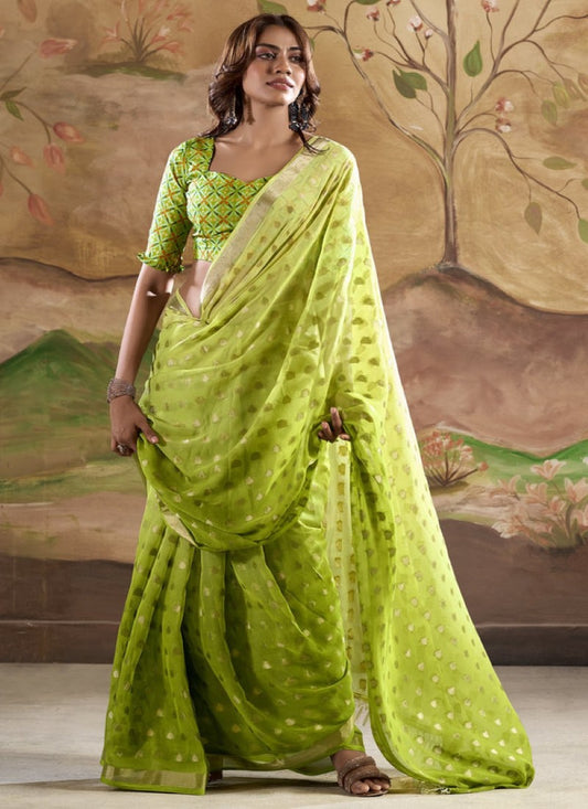 Green Georgette Shaded Saree With Banarasi Butta